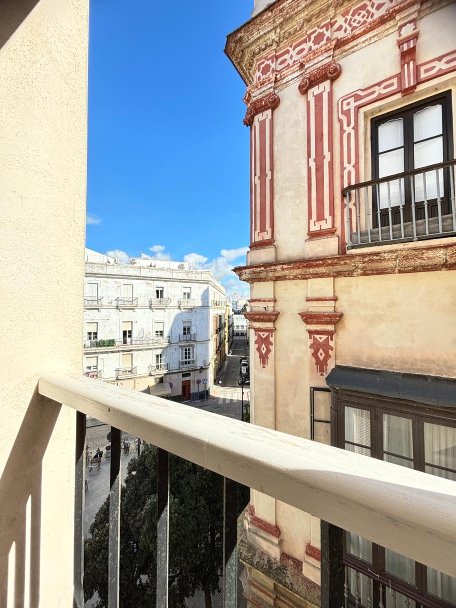 Luminoso Apartamento En El Centro De Cádiz Exterior foto